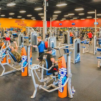 Crunch Fitness Bramalea - Gyms Near Me - Brampton, Ontario Crunch Fitness Bramalea - Gyms Near Me - Brampton, Ontario