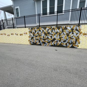 Beeline Mural - Public Art Near Me Beeline Mural - Public Art Near Me