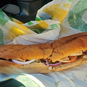 Subway - This is an poor example of a sandwich - Sandwiches Near Me - Norwalk, Connecticut