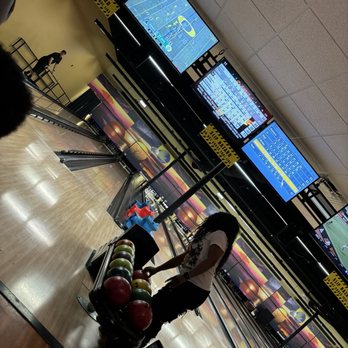 Stars and Strikes - We were sweating from walking up front to ask them to fix the lanes every 10-15min - Venues & Event Spaces Near Me - Smyrna, Tennessee Stars and Strikes - We were sweating from walking up front to ask them to fix the lanes every 10-15min - Venues & Event Spaces Near Me - Smyrna, Tennessee