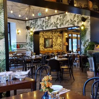 Benedict - Picture of seating area. - Breakfast & Brunch Near Me - Berlin, BE Benedict - Picture of seating area. - Breakfast & Brunch Near Me - Berlin, BE