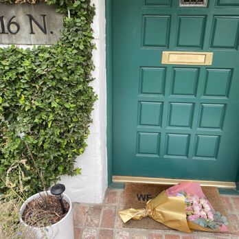 Qwqer Express - Floral Delivery - Couriers & Delivery Services Near Me - El Segundo, California Qwqer Express - Floral Delivery - Couriers & Delivery Services Near Me - El Segundo, California