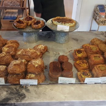 Manresa Bread - Pastries behind the glass - Bakeries Near Me - Los Gatos, California Manresa Bread - Pastries behind the glass - Bakeries Near Me - Los Gatos, California