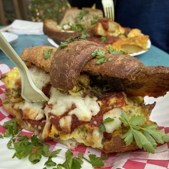 Snapdragon - Croissant sandwic - Vegetarian Near Me - Vashon, Washington Snapdragon - Croissant sandwic - Vegetarian Near Me - Vashon, Washington