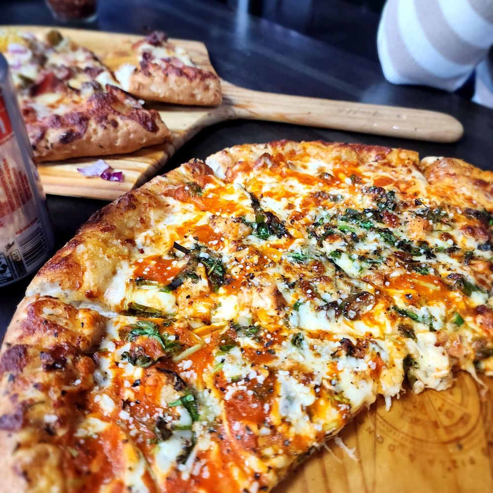 Fratello Pizza & Doner Kebab - Ghost pepper Pizza - Salad Near Me - Richardson, Texas
