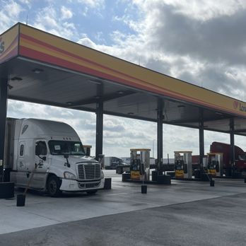 Love's Travel Stop - Gas Stations Near Me - Cotulla, Texas Love's Travel Stop - Gas Stations Near Me - Cotulla, Texas