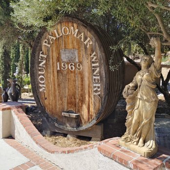 Grapeline Wine Tours - Wine Tours Near Me - Temecula, California Grapeline Wine Tours - Wine Tours Near Me - Temecula, California