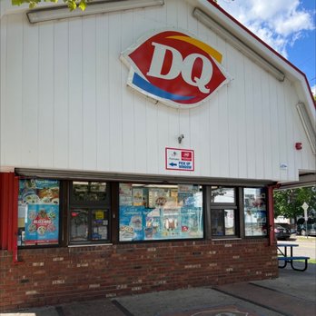 Rutherford Dairy Queen - Front - Ice Cream & Frozen Yogurt Near Me - Rutherford, New Jersey Rutherford Dairy Queen - Front - Ice Cream & Frozen Yogurt Near Me - Rutherford, New Jersey
