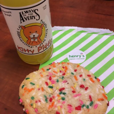 Henry's Sweet Retreat & Bakery by null