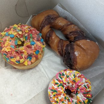Simone's Donuts - Donuts Near Me - Long Beach, California Simone's Donuts - Donuts Near Me - Long Beach, California