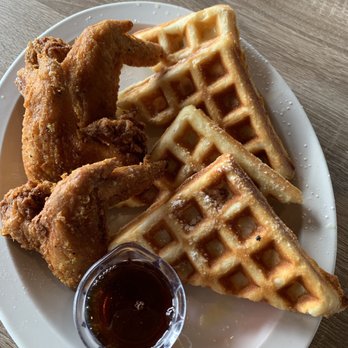 Le Petit Dejeuner - Chicken and waffles - Breakfast & Brunch Near Me - Detroit, Michigan Le Petit Dejeuner - Chicken and waffles - Breakfast & Brunch Near Me - Detroit, Michigan