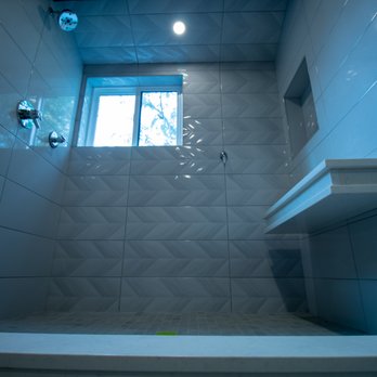 Voss Construction - Tile shower we did - General Contractors Near Me - Roseburg, Oregon Voss Construction - Tile shower we did - General Contractors Near Me - Roseburg, Oregon