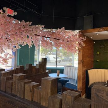 Mika Sushi - Sushi Bars Near Me - Roswell, Georgia