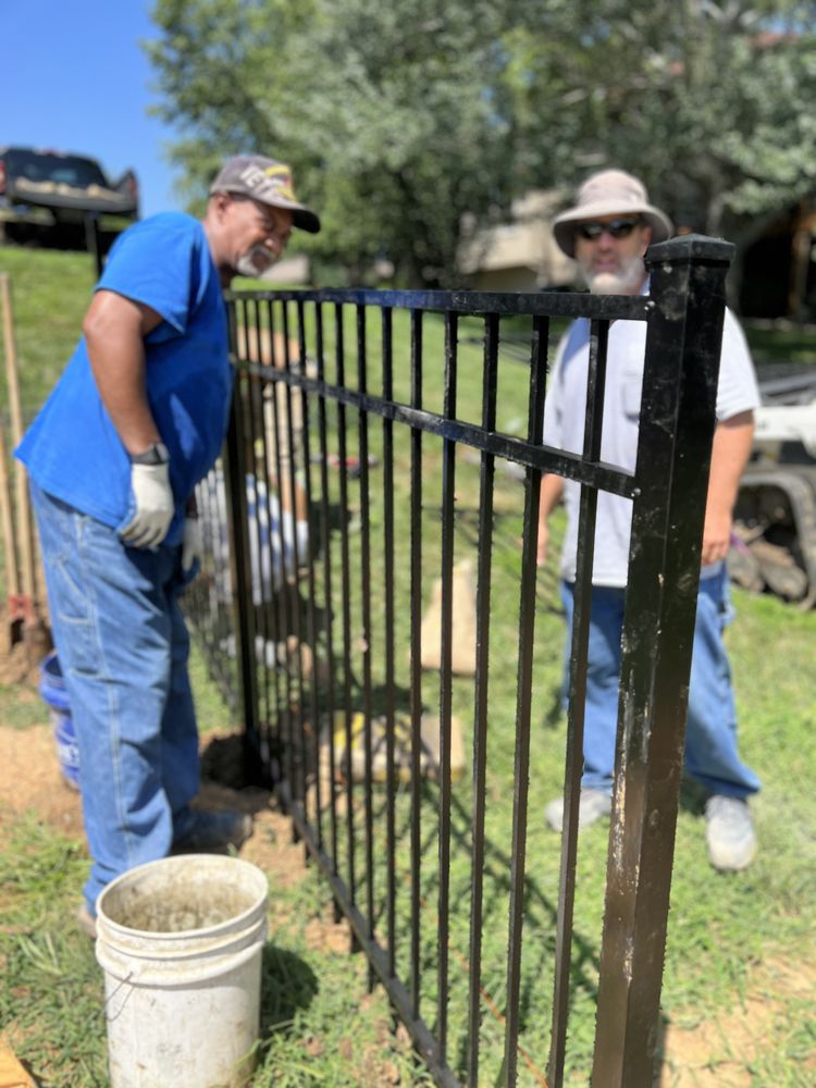 COOP FENCE AND CONSTRUCTION Updated September 2024 32 Photos