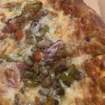 Gyro King - Large Sausage, Mushrooms, green- red pepper, onion.  Very good moist and chewy. - Pizza Near Me - Palm Harbor, Florida