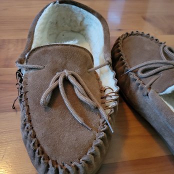 Burlington - Bearpaw Slipper - Department Stores Near Me - Elk Grove, California