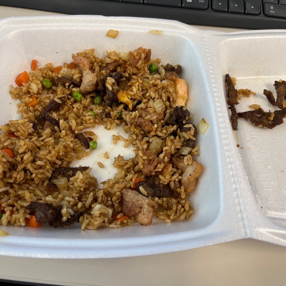 Don Don Express - Check how yummy the steak looks and how fresh the whole plate looks. - Asian Fusion Near Me - Austin, Texas