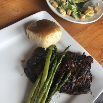 Borderland Steakhouse - Arrachera with asparagus and salad - Steakhouses Near Me - El Paso, Texas Borderland Steakhouse - Arrachera with asparagus and salad - Steakhouses Near Me - El Paso, Texas