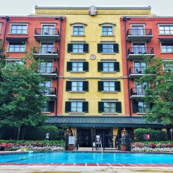Hotel Granduca - Pool view @natashaaapril - Hotels Near Me - Houston, Texas Hotel Granduca - Pool view @natashaaapril - Hotels Near Me - Houston, Texas
