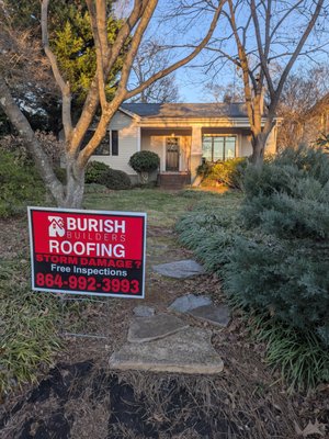 The Roof Maverick Logo