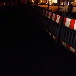 McDonald's - Eine Baustelle biann keine Ausrede für diesen Trampelpfad im dunklen sein