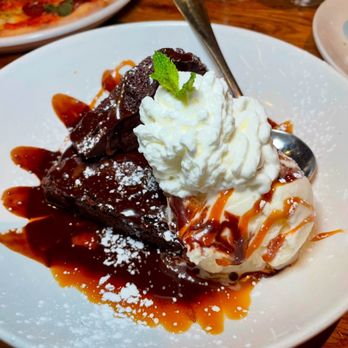 matchbox - Classic Brownie - Pizza Near Me - Arlington, Virginia matchbox - Classic Brownie - Pizza Near Me - Arlington, Virginia
