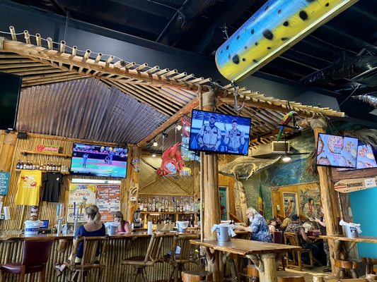 Huli Huli Hut by null