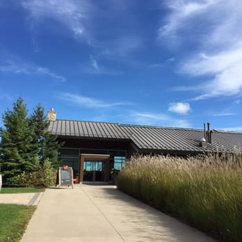 Fielding Estate Winery - Tasting room - Wineries Near Me - Beamsville, Ontario Fielding Estate Winery - Tasting room - Wineries Near Me - Beamsville, Ontario