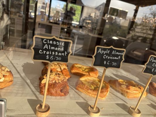 Sweet Demi Lune Bakery & Cafe by null