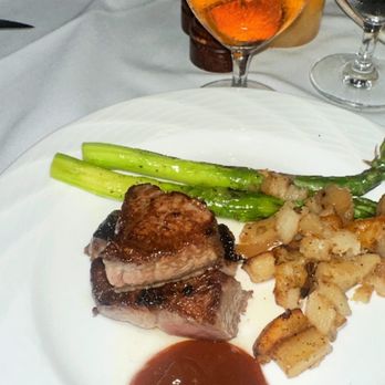 Benjamin Steakhouse - Steakhouses Near Me - New York, New York
