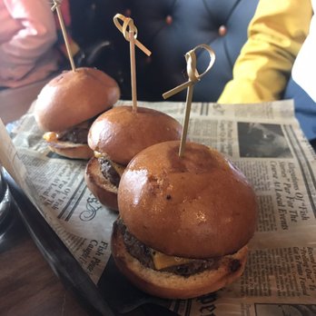 Novelty Eats - Sliders from the kids menu. - Comfort Food Near Me - Bronx, New York