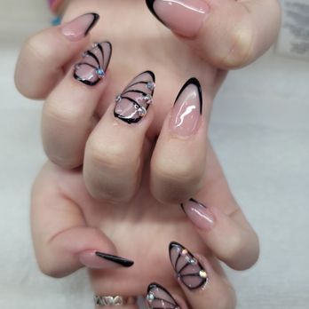 AMOR NAIL LOUNGE - This is what I asked for. (The example photo) - Nail Salons Near Me - Downey, California