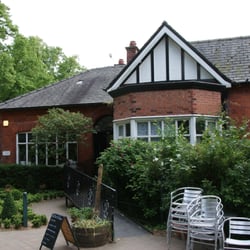The Alpine Tea Room - Great location, shame about the coffee !!