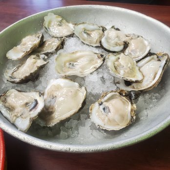 Fish N Tails Oyster Bar - Oysters - Seafood Near Me - Richardson, Texas