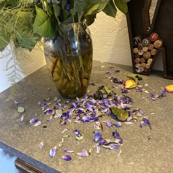 Mercado's Flowers - Petals all came off starting the second day. - Florists Near Me - Alhambra, California Mercado's Flowers - Petals all came off starting the second day. - Florists Near Me - Alhambra, California