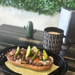 El Zacatecano - Torta de asada, muy deliciosa