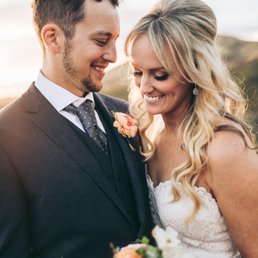 Lashes that can withstand a brides full makeup and still be fully intact when all the extra comes off ;) Lashes that can withstand a brides full makeup and still be fully intact when all the extra comes off ;)