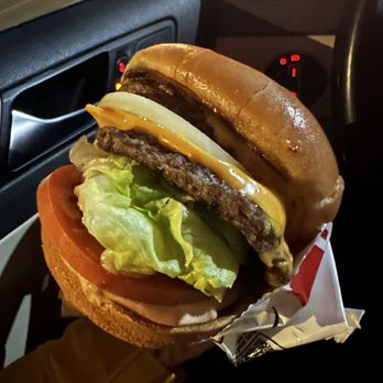 In-N-Out Burger - double double - Burgers Near Me - Palmdale, California In-N-Out Burger - double double - Burgers Near Me - Palmdale, California