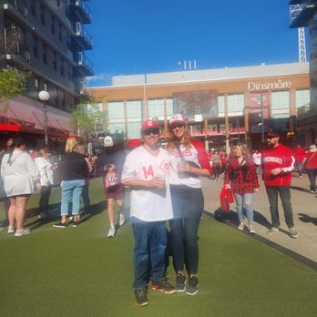 Cincinnati Reds - Professional Sports Teams Near Me - Cincinnati, Ohio
