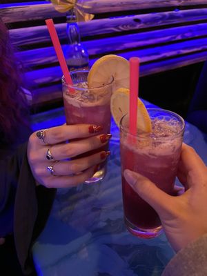 R&R Bar by null