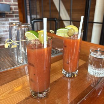 Cindy's Rooftop - Bloody Mary's - New American Near Me - Chicago, Illinois