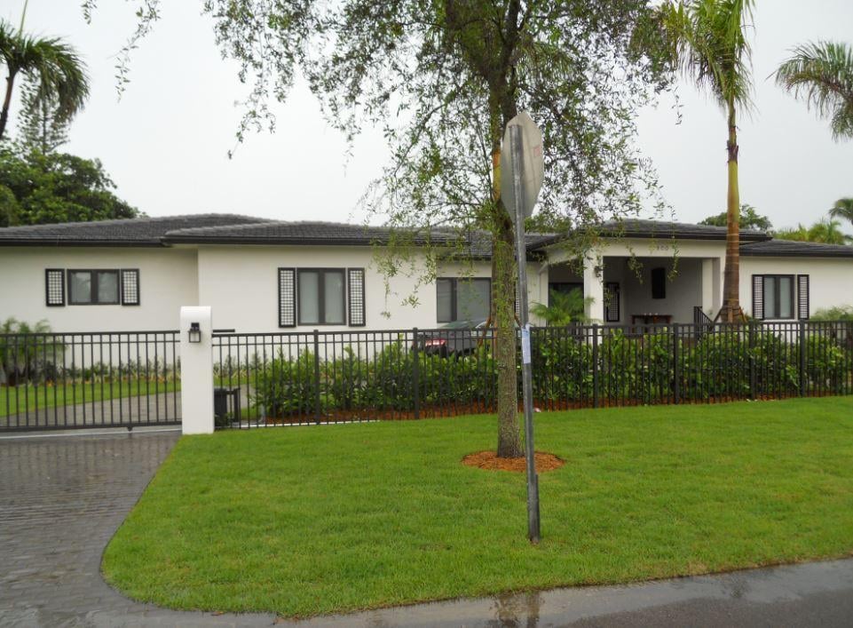 Slide of GMT Construction and Roofing