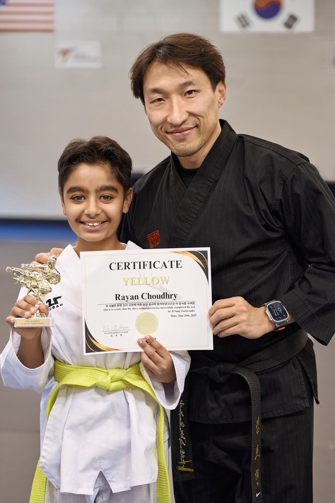 Ji Sung Taekwondo Logo