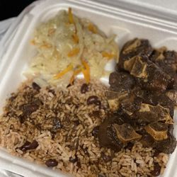 Marlene's Take-out Restaurant - Oxtails Plate