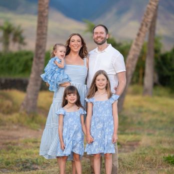 OhWowFotos - Family photo at Baby Beach - Event Photography Near Me OhWowFotos - Family photo at Baby Beach - Event Photography Near Me