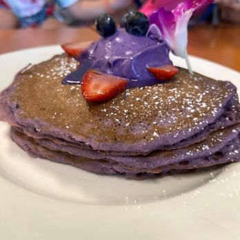 Guieb Cafe - Ube pancakes - New American Near Me - Honolulu, Hawaii