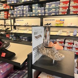 SKECHERS Factory Outlet