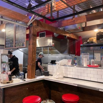 Crazy D’s Hot Chicken - Both workers busting there ass - Chicken Shop Near Me - Reno, Nevada