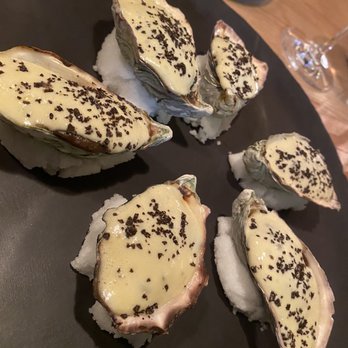L'Abattoir - Oysters - French Near Me - Vancouver, British Columbia L'Abattoir - Oysters - French Near Me - Vancouver, British Columbia