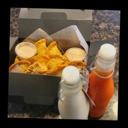 La Hija De La Fritura - Combo pastellios y coquito